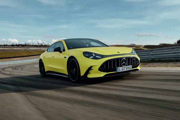 Mercedes‑AMG GT Coupé4, high-power electric
