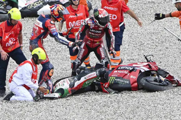 Marini: “Zarco's fall reminded me of mine at Suzuka, the leg was in very bad shape”