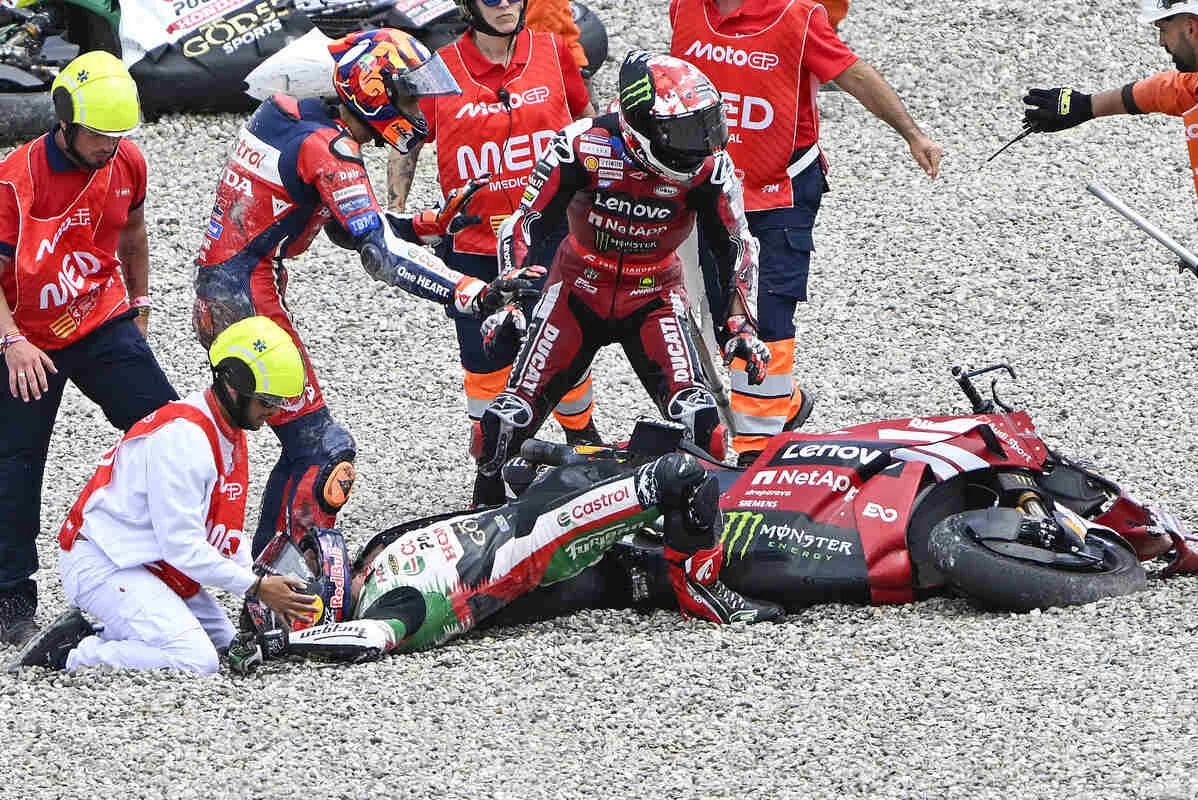 Marini: “Zarco's fall reminded me of mine at Suzuka, the leg was in very bad shape”