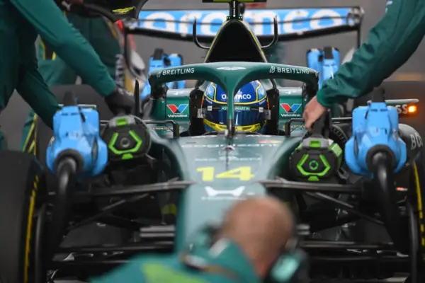 Mansell slams Aston Martin: "Their crisis is a shock, Honda was naive"