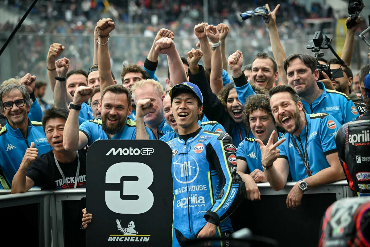 Ogura shows, brings Japan back on the podium after 14 years and is not satisfied: “I can beat the factory riders”