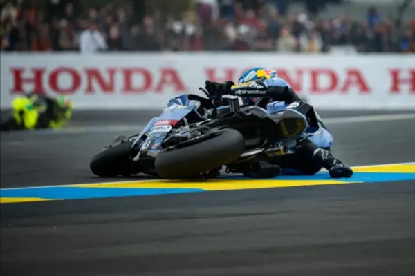 Alex Marquez: “A stupid crash, but I am fine”