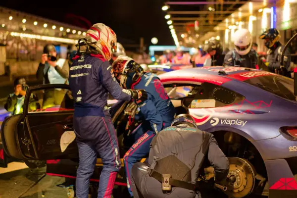 Nürburgring Backstage, Verstappen ‘gave up’ the first stint to Juncadella: “On the 1st lap, I know myself… better that you start”