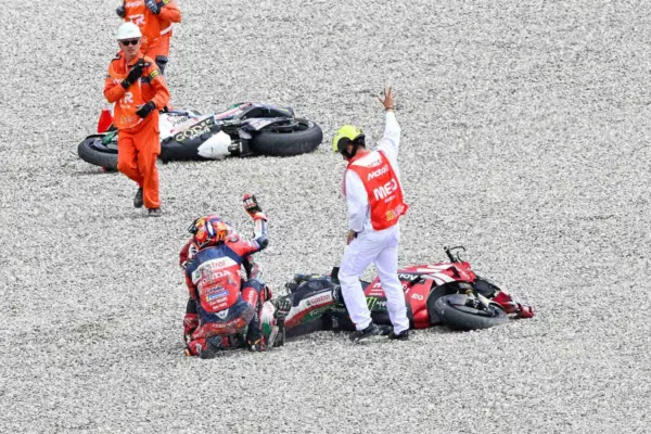 Cursed Catalonia GP: another major crash and second red flag. Zarco out, Bagnaia and Marini also involved
