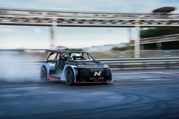 Hyundai RN24, the WRC-inspired Rolling Lab