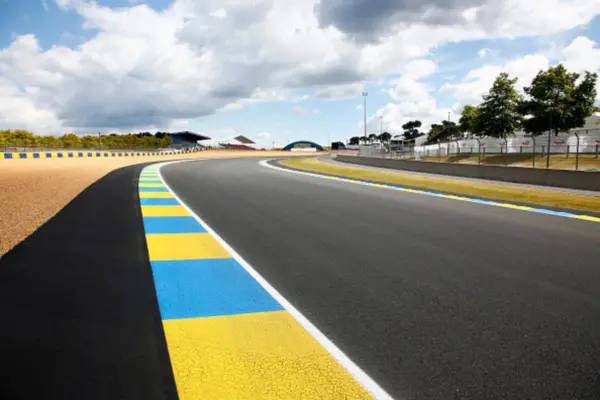GP France 2026, the report of FP1, the start of Practice at 15:00