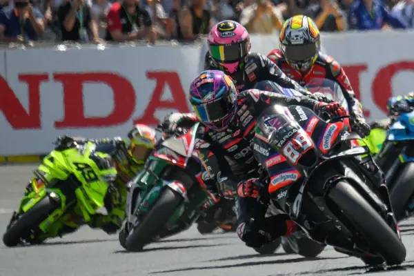 GP France 2026: drivers on track at 09:40 for the Warm-up – LIVE