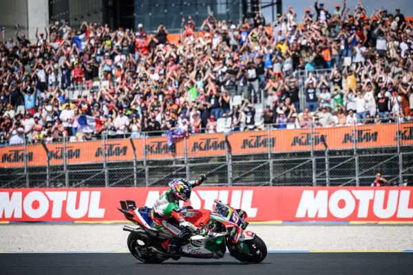 Zarco: “Seen? I can be fast even on dry. And if I go to the front row…”