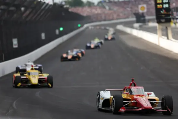 Ricciardo: “Oval races scare me terribly”