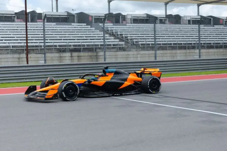 Leonardo Fornaroli on the McLaren MCL60 in Austin tests