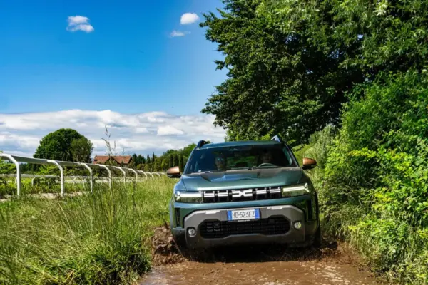 Dacia Hybrid‑G 150 4×4, debut on Duster and Bigster