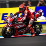 Hungarian GP 2026, race results: Marquez reaches 100 and reopens the World Championship, Bagnaia 3rd. Martin's strike at the start: Bez, Diggia and Fernandez taken out