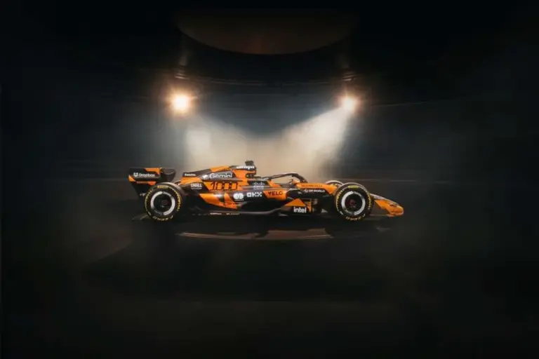 McLaren, special livery in Monaco: celebrates 1000 GPs