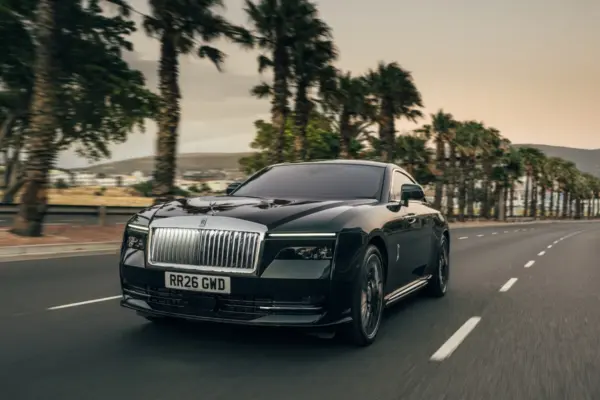 Rolls-Royce Spectre: more range and fast charging