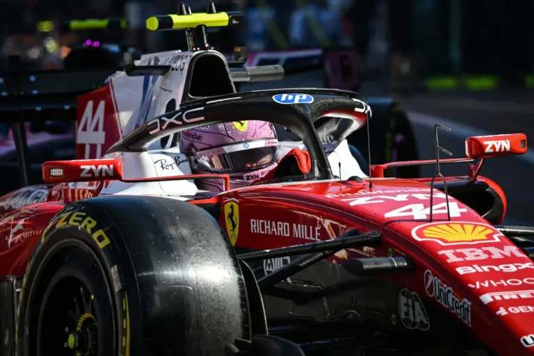 Hamilton on top: “Ferrari, great job”