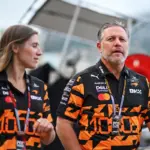 Brown ‘distances’ the McLaren engine: “Priority number one is to stay with Mercedes”