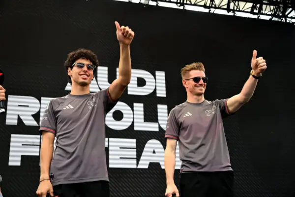 McNish: “Audi? The project leader is Binotto”. But in the market he distances Sainz