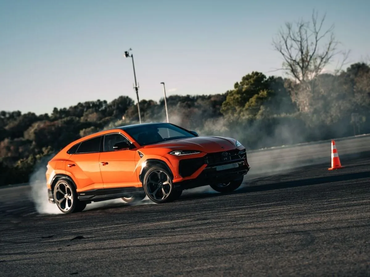 Lamborghini, revenue up despite uncertainties