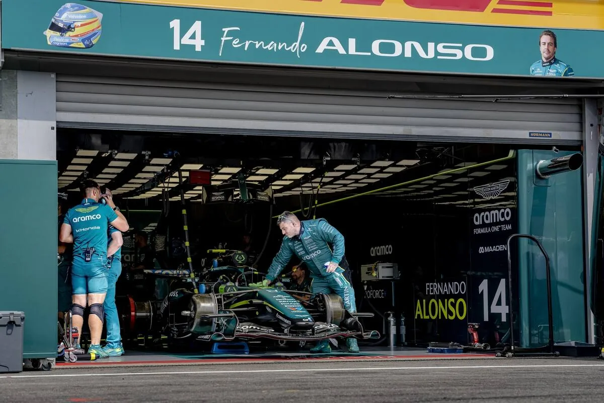 Aston Martin, embarrassing disaster at Spa: pole is almost 6 seconds away