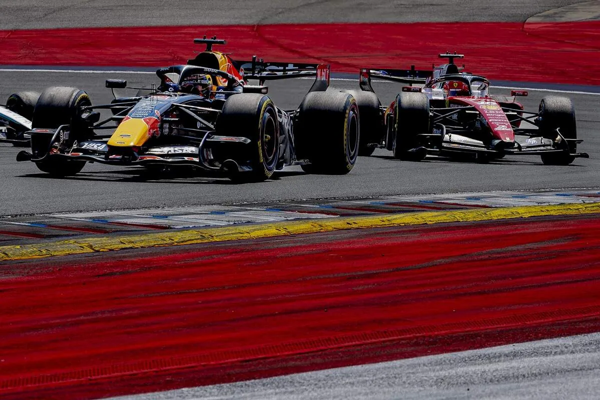 Leclerc: “Verstappen in Ferrari? He doesn't scare me and it would be a great story, we've been fighting since 2010”