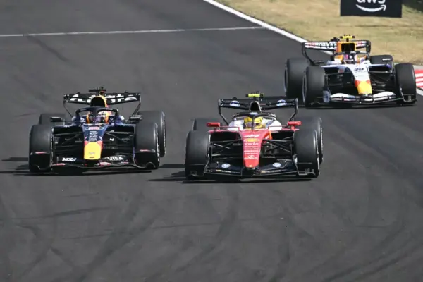 Montoya: “Verstappen's overtake on Hamilton was crazy”