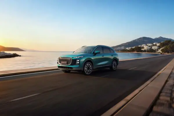 Lepas L8 lands in Europe: range and prices for Italy