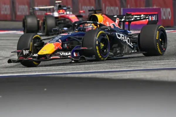 Manager Verstappen: “Max wants to respect the contract until 2028, he will win in the next races”