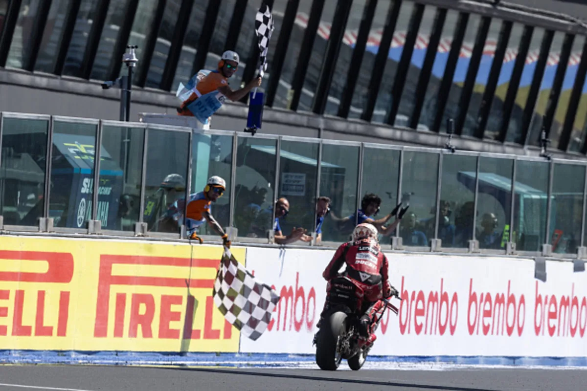Misano 2026, Race 2: Bulega absolutely dominates even in the Home Round