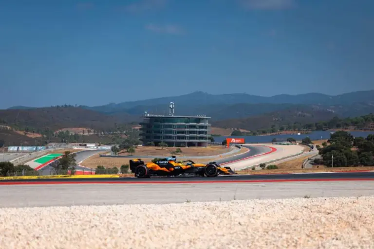 Lando Norris nei test TPC di Portimao