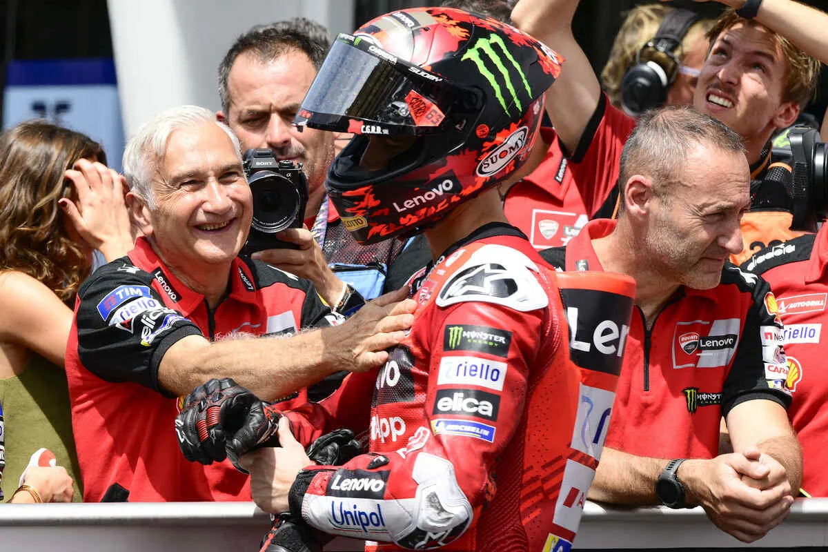 Tardozzi: “I send back to the sender anyone who says we have repudiated Bagnaia, with Pecco an indestructible relationship”