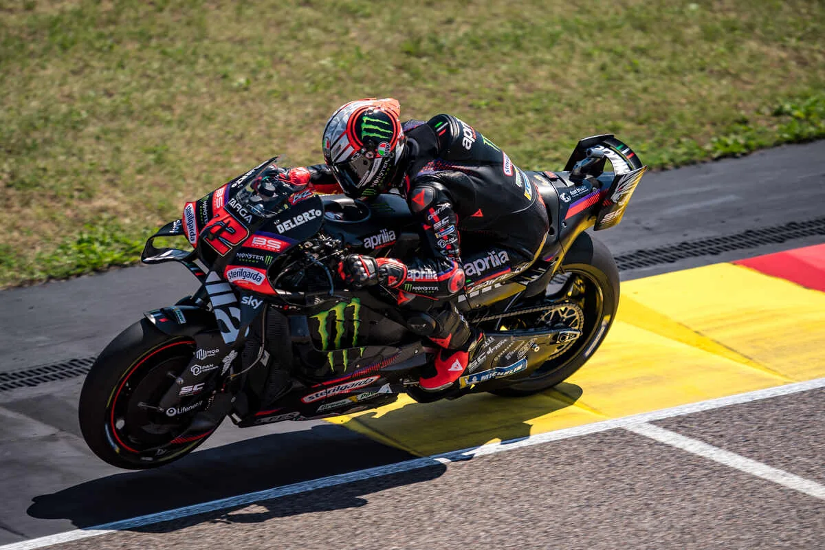 Bezzecchi: “I still feel in the fight, Aragon will be a battle. I saw Valentino, but we only talked about my condition”