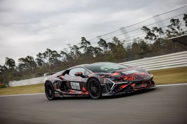 Lamborghini Revuelto SV, queen at Hockenheim
