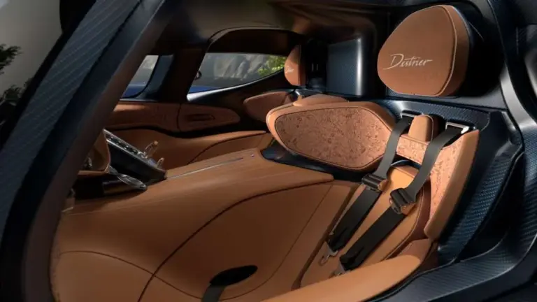 Bugatti, the steed that does not gallop