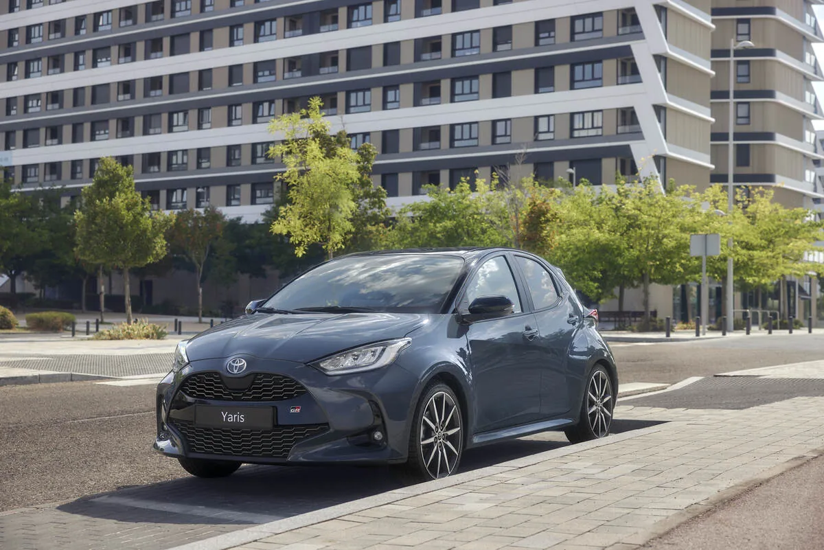 Toyota leader among foreign brands in Italy. And Lexus is growing