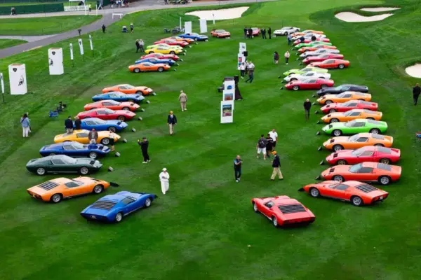 Lamborghini celebrates 60 years of the Miura with a record gathering