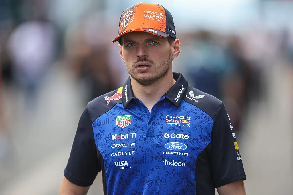 Verstappen much closer to retiring from F1 than to another team