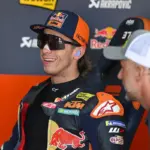 Acosta, what a mess at the start: wrong position and breaks a part of his KTM