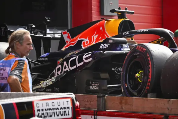 Verstappen: “I saw a dry patch and tried to use it to gain speed”