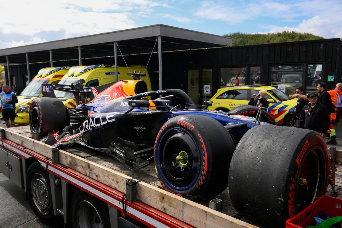 Verstappen, bitter farewell Zandvoort: major crash in the parabolic curve
