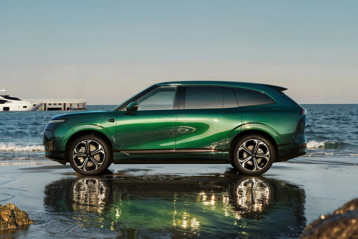 XPENG G9L, European debut at the Paris Motor Show