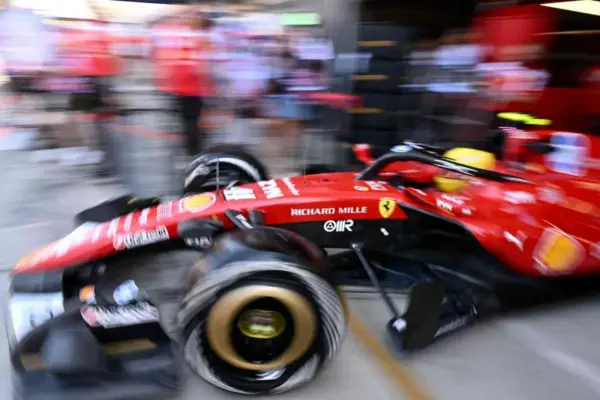Hamilton backstory: the car was missing tires at the start of Q3