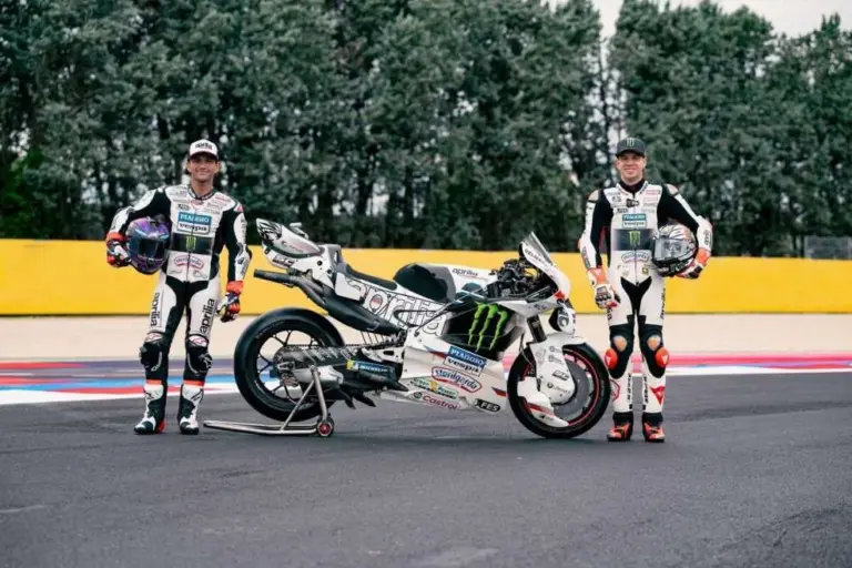 Aprilia, special livery at Misano: a ‘White Pearl’ to pay tribute to Piaggio and Gilles Villeneuve