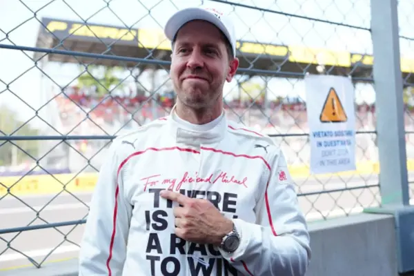 Vettel against the current, drives the F2002 but does not criticize the current F1: “Today's races are exciting”