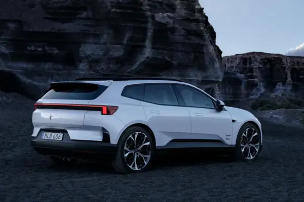 Polestar 4 SUV, more versatile and functional