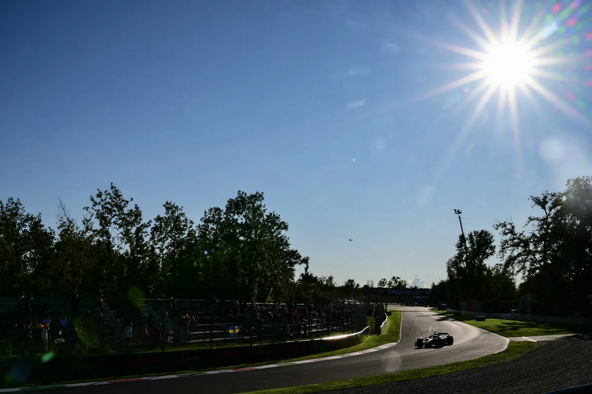 Monza ‘boiling’: the heat scares the power units, but it could help Antonelli and the Ferrari ADUO