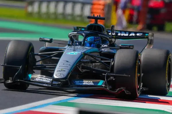 Brundle: “Monza is the last call for Russell”