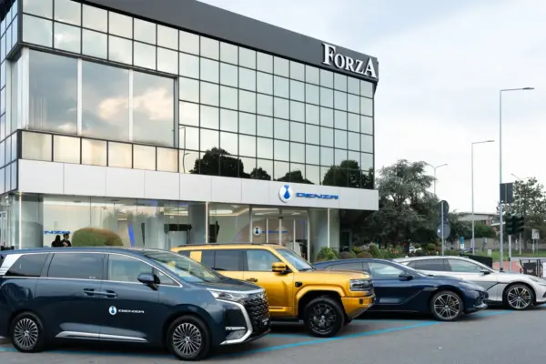 Denza on the attack: new showroom in northern Italy
