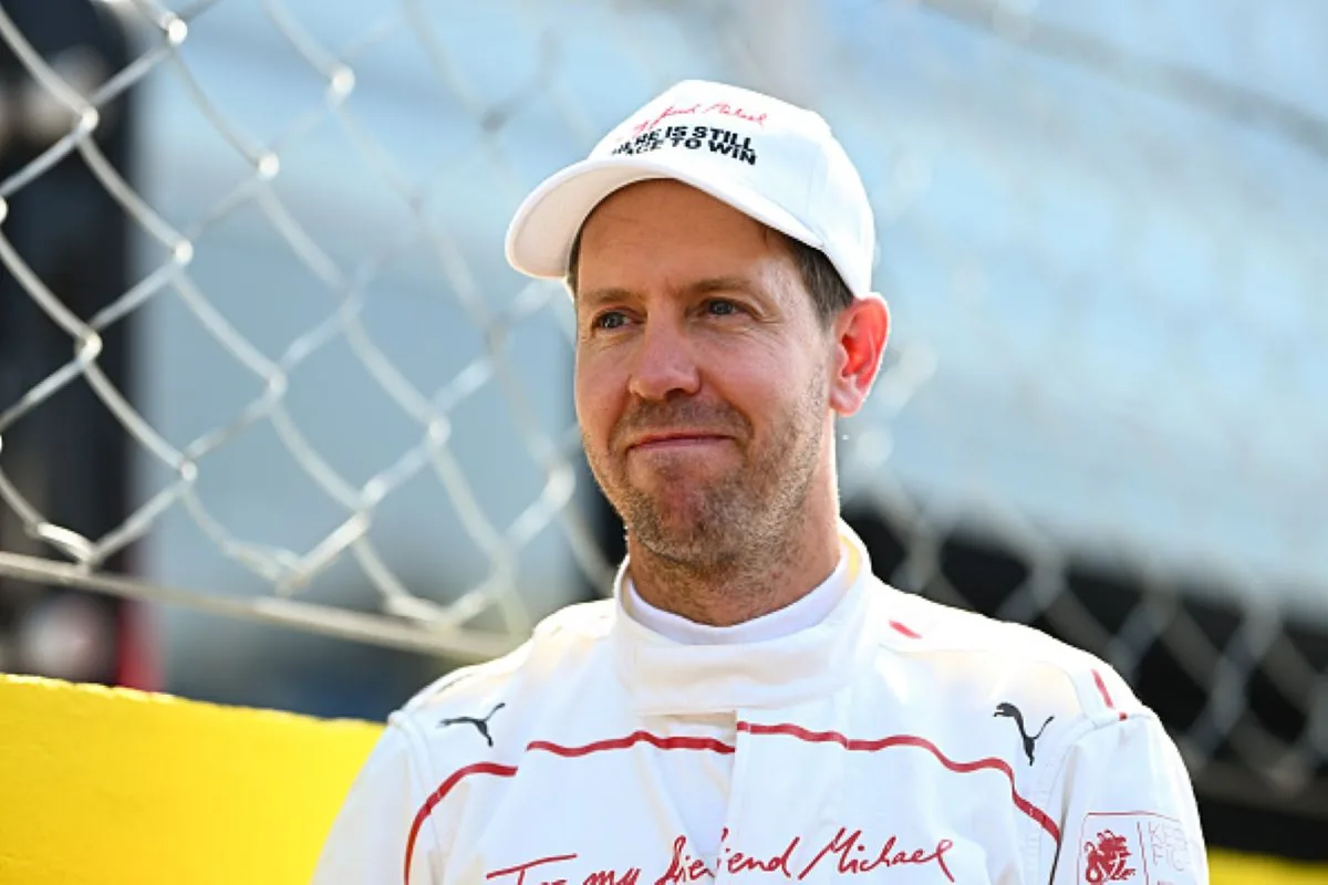 Vettel's emotion for the lap on Schumacher's F2002: "If he were here, I would say to him 'You drive it, it's yours'"