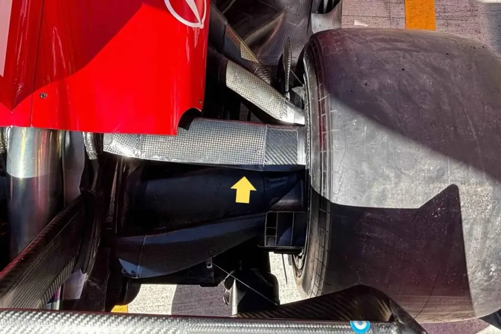 The novelty on the Ferrari SF-26 rear suspension seen on Friday in Madrid