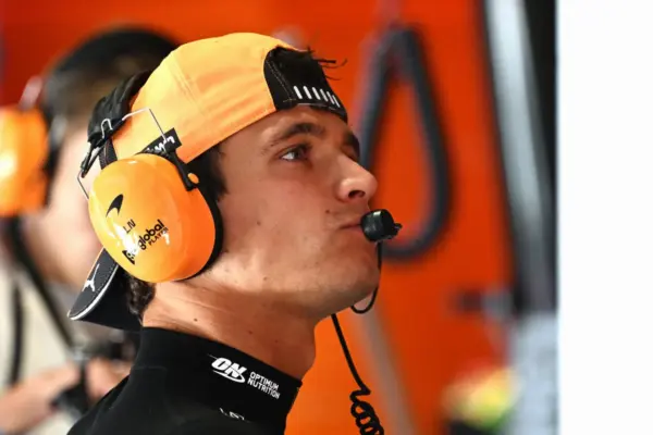 Norris, nightmare start to the weekend: gearbox failure, McLaren at work